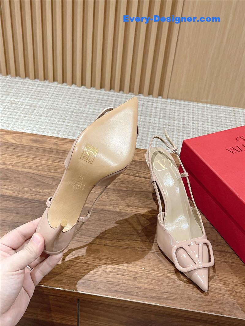 Va1e*ntin0 v buckle kitten heel sandals