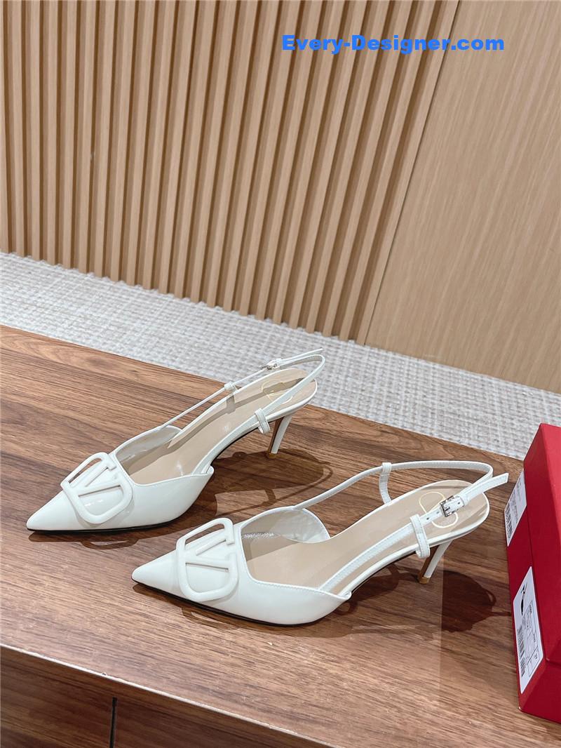 Va1e*ntin0 v buckle kitten heel sandals