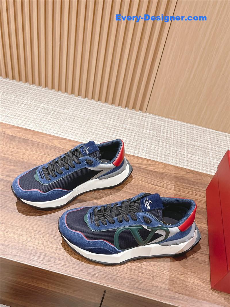 Va1e*ntin0 brand new logo letter lace sneakers
