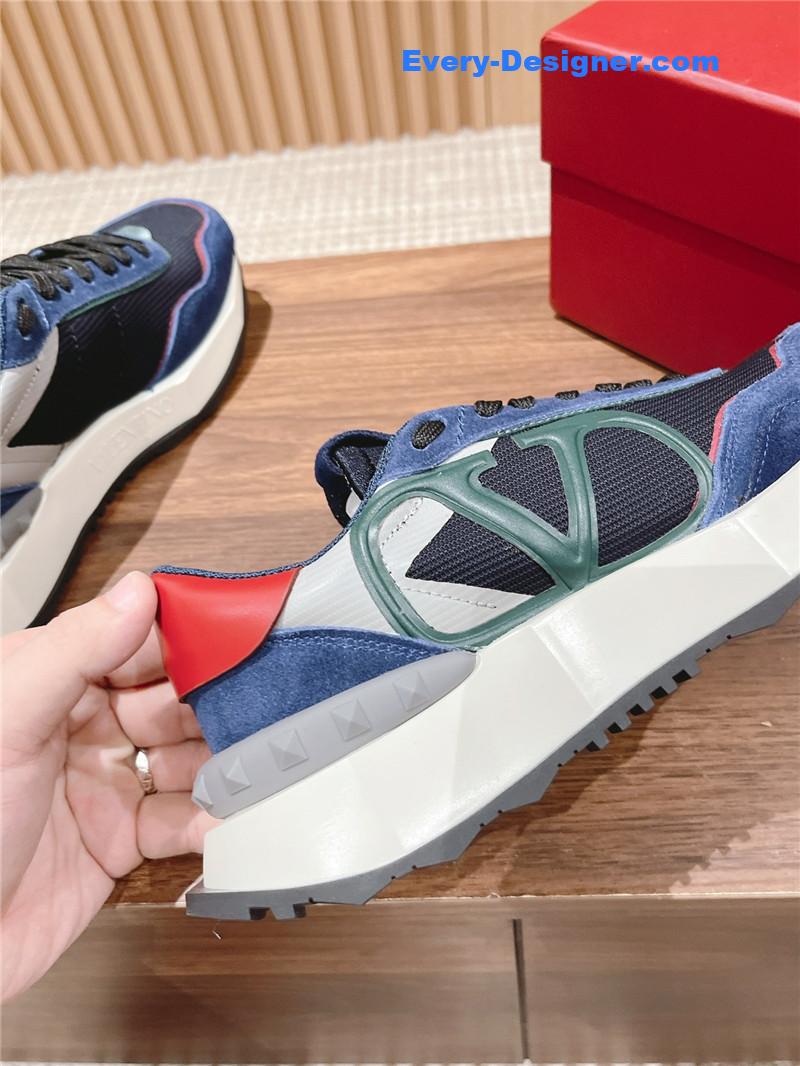 Va1e*ntin0 brand new logo letter lace sneakers