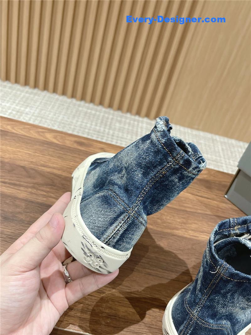 Ba1en*iaga couple’s espadrilles
