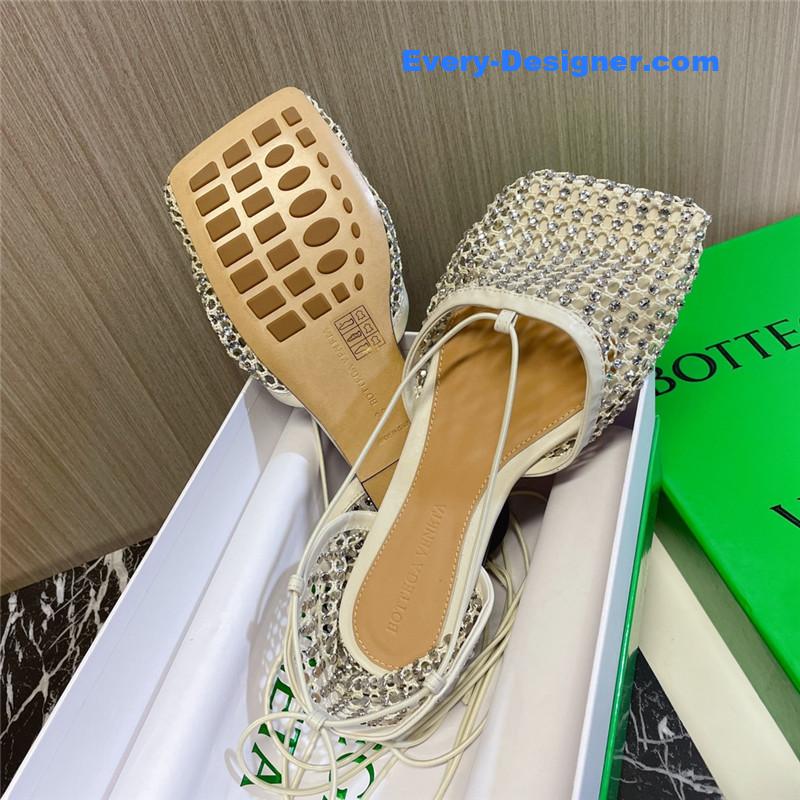 b0tt*ga ven*ta D1am0nd mesh sandals