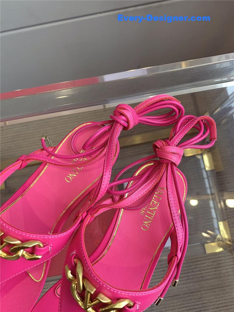 Va1e*ntin0 new strappy flat sandals