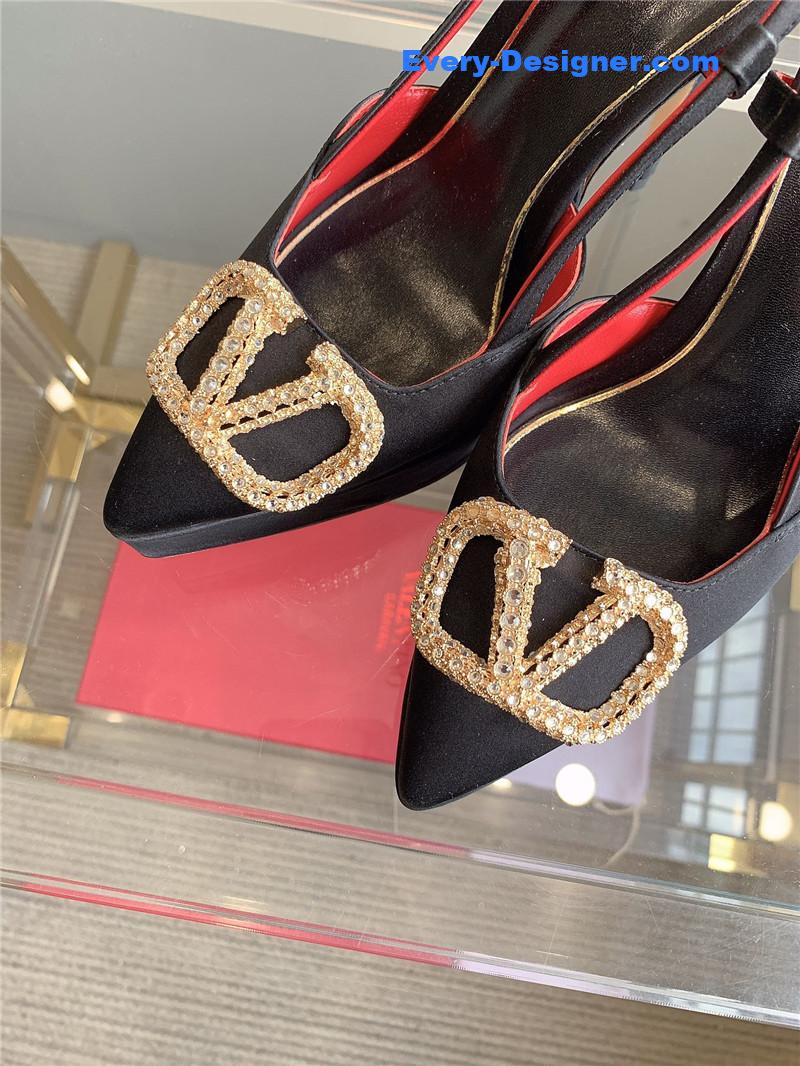 Va1e*ntin0 new sky high heels