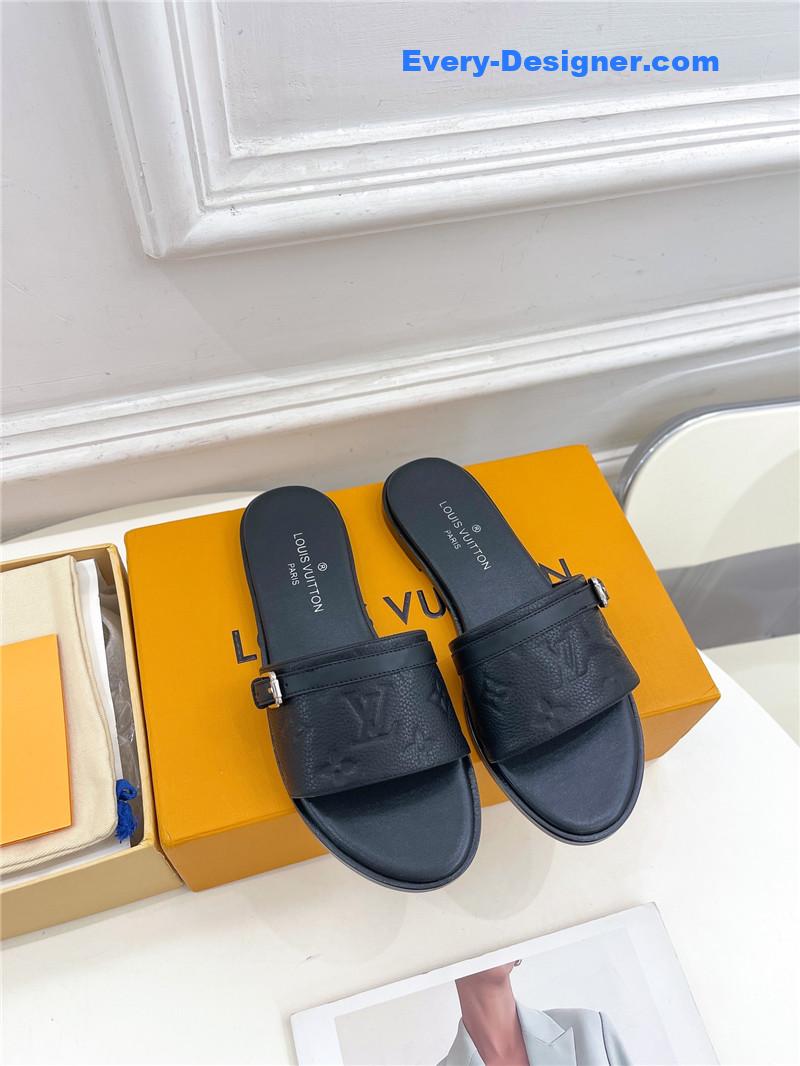l0vis Vvtt0n lv latest hot style slippers