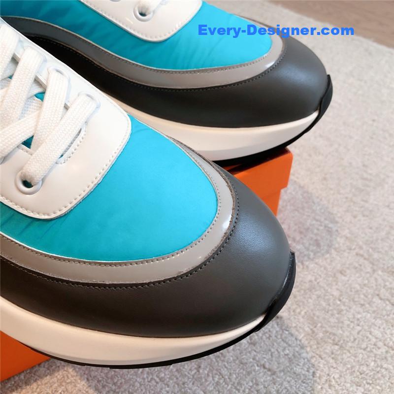 H**me5 new sneakers