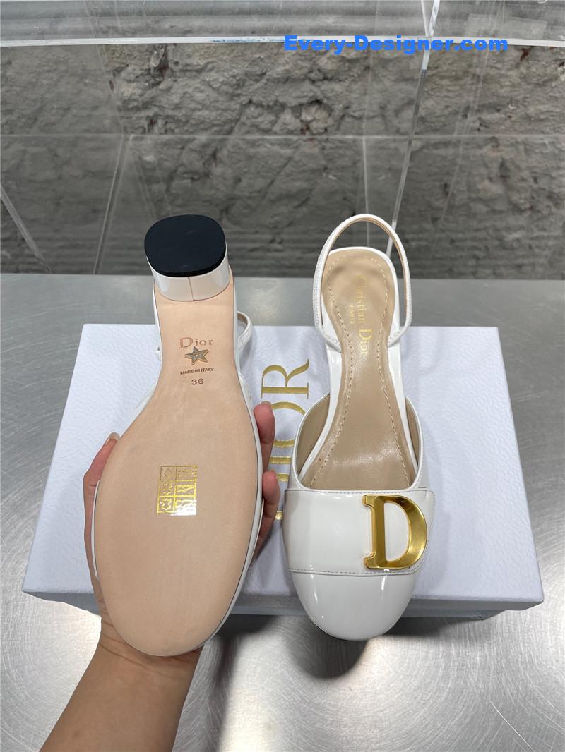 D10r new baotou chunky heel sandals