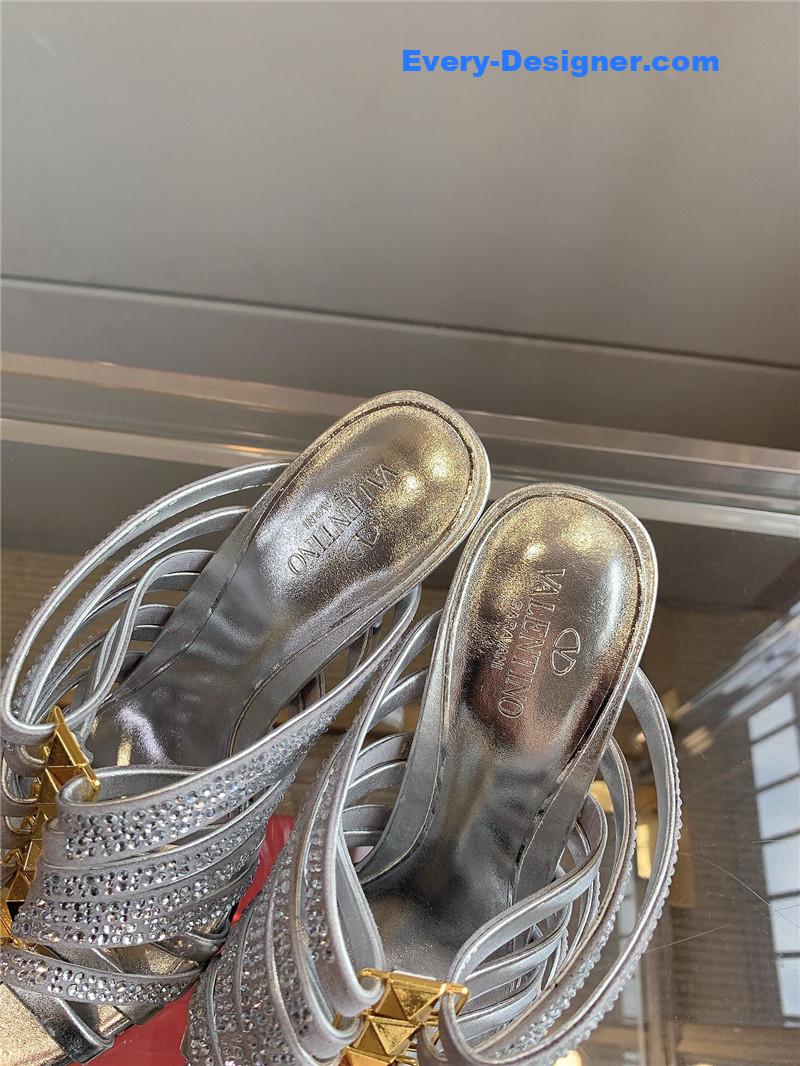Va1e*ntin0 summer new high heel slippers