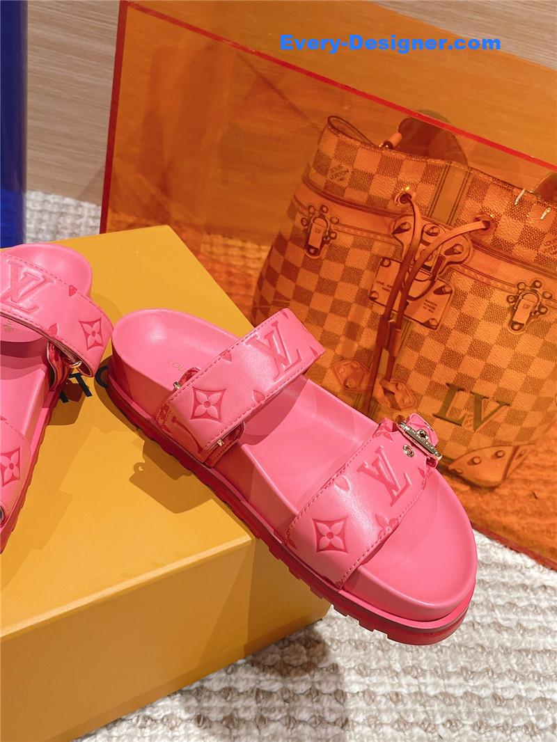 l0vis Vvtt0n lv new embossed sandals and slippers