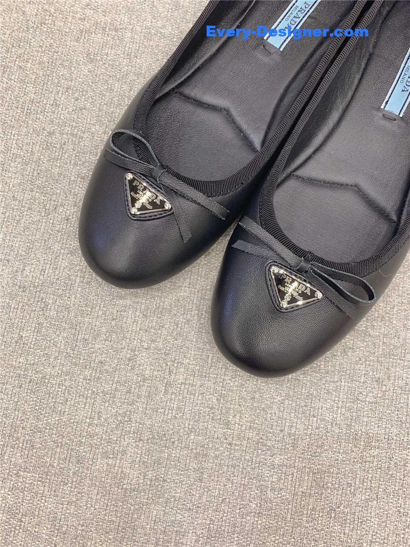 Pra*a new ballet flats