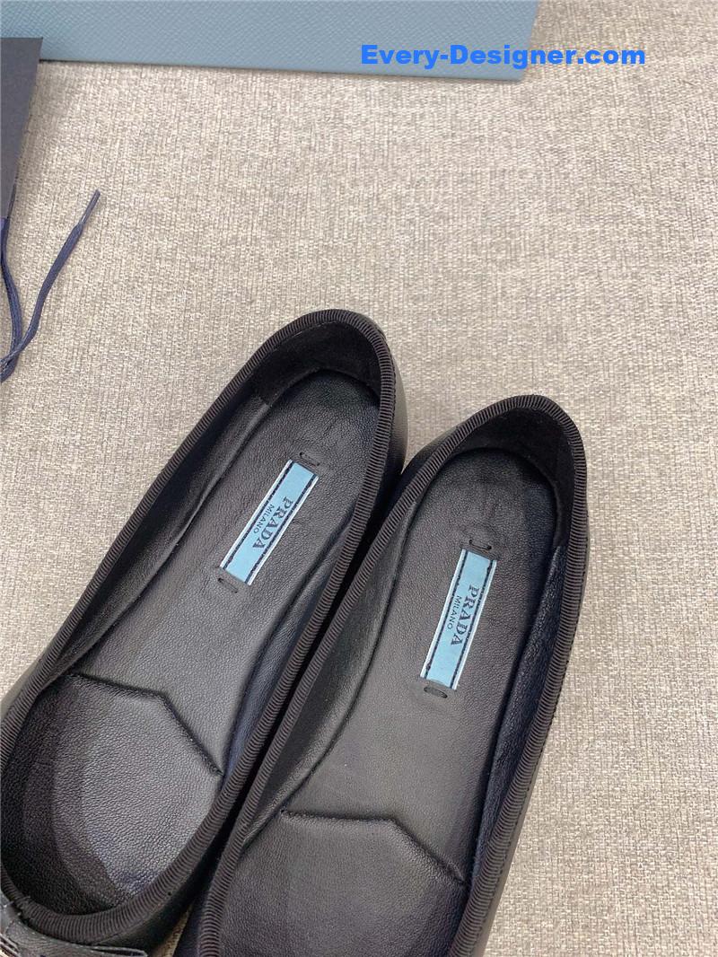 Pra*a new ballet flats