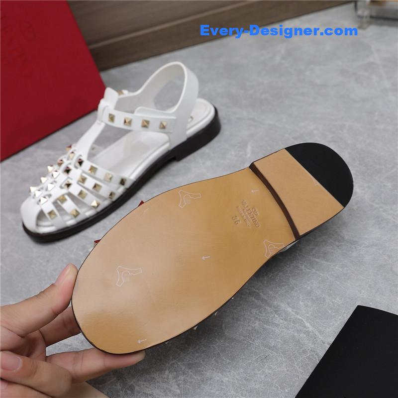 Va1e*ntin0 vintage baotou hollow roman women’s shoes