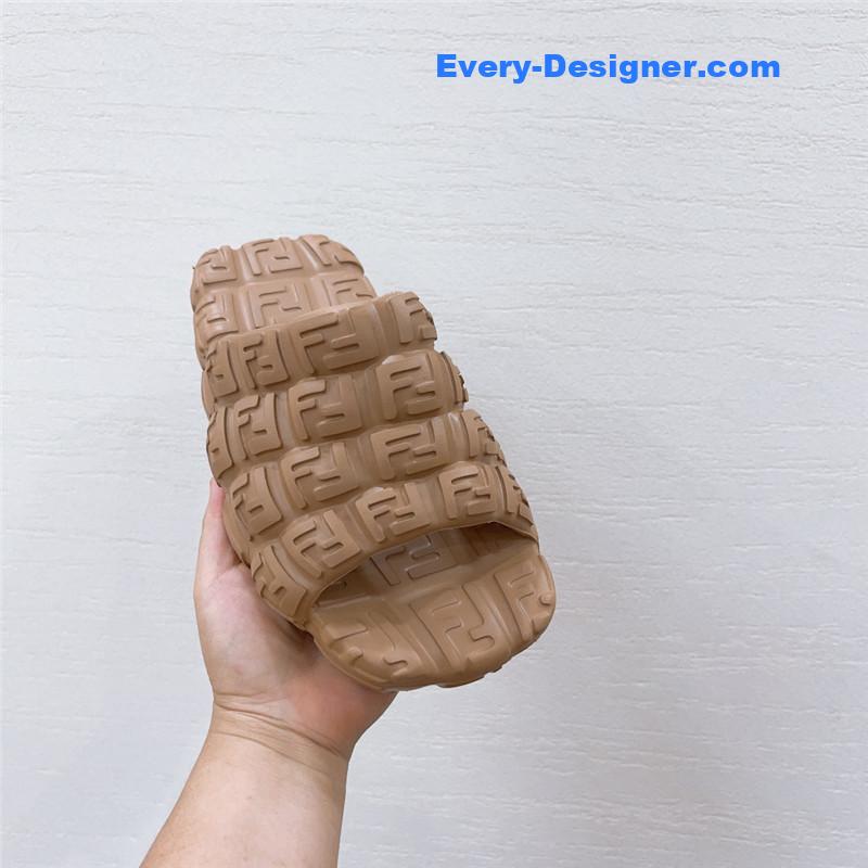 F**di environmentally friendly rubber couple slippers