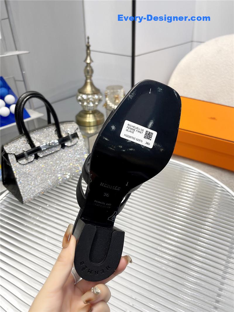 H**me5 pig nose high heel sandals