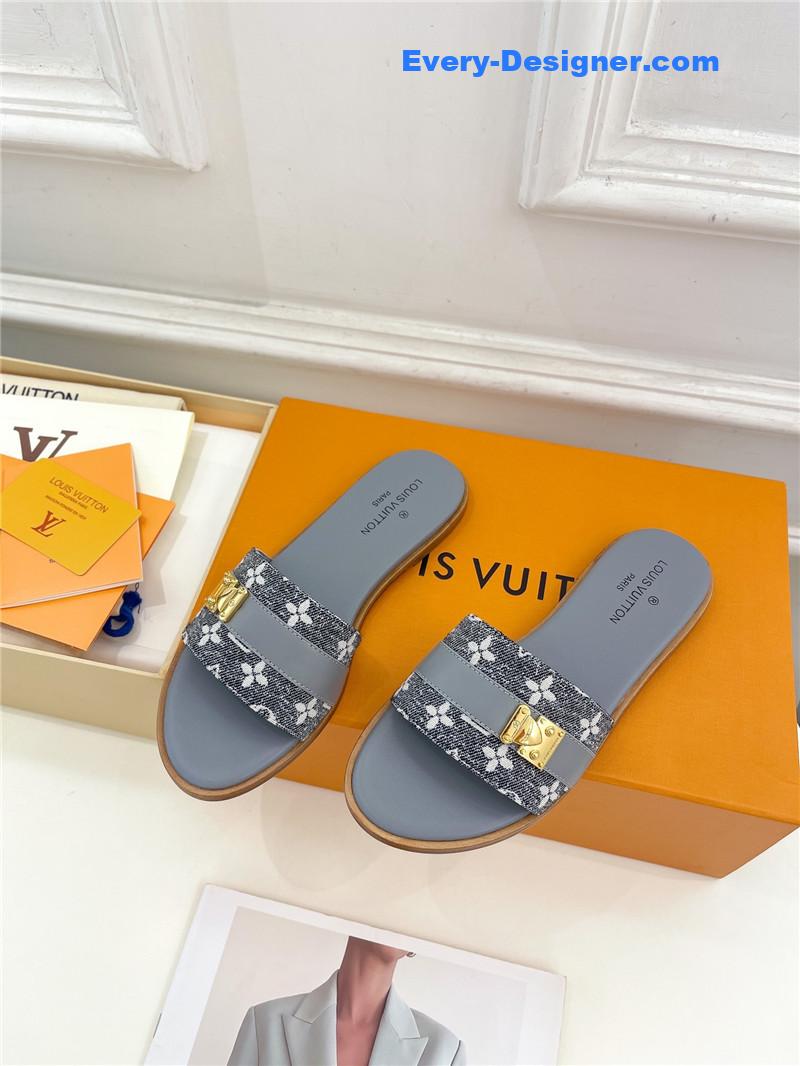 l0vis Vvtt0n lv metal buckle slippers