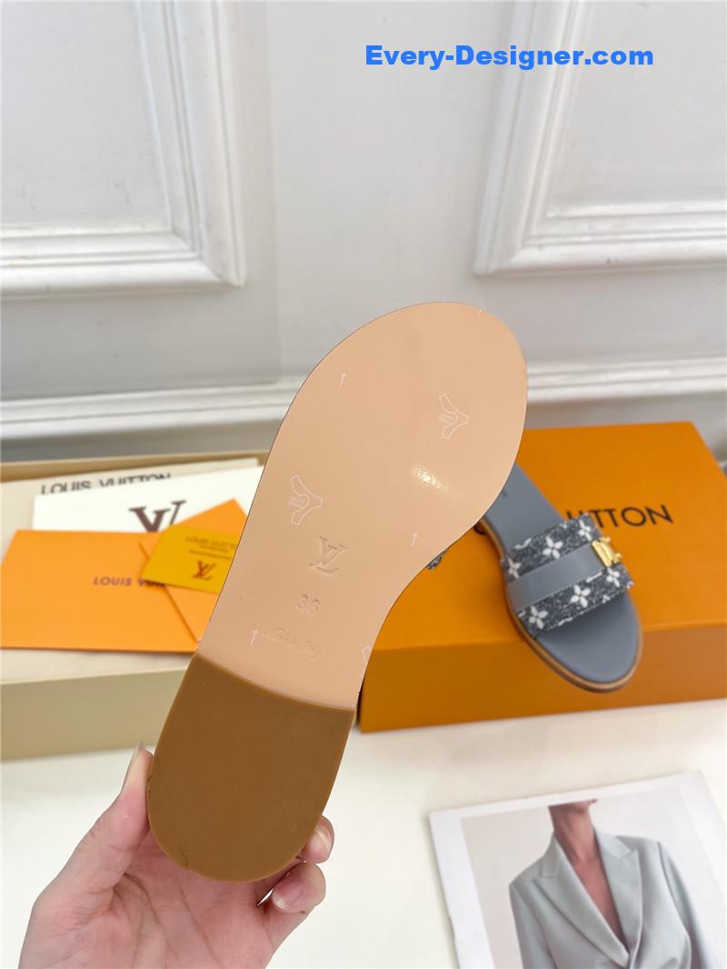 l0vis Vvtt0n lv metal buckle slippers