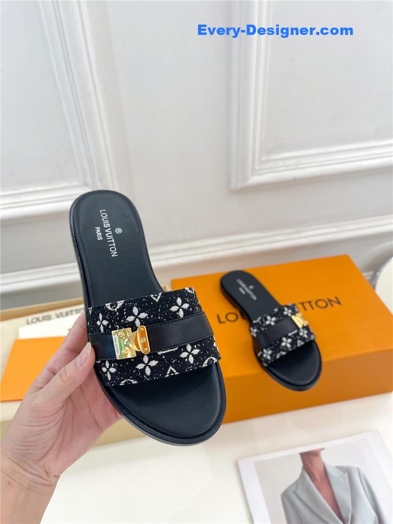 l0vis Vvtt0n lv metal buckle slippers