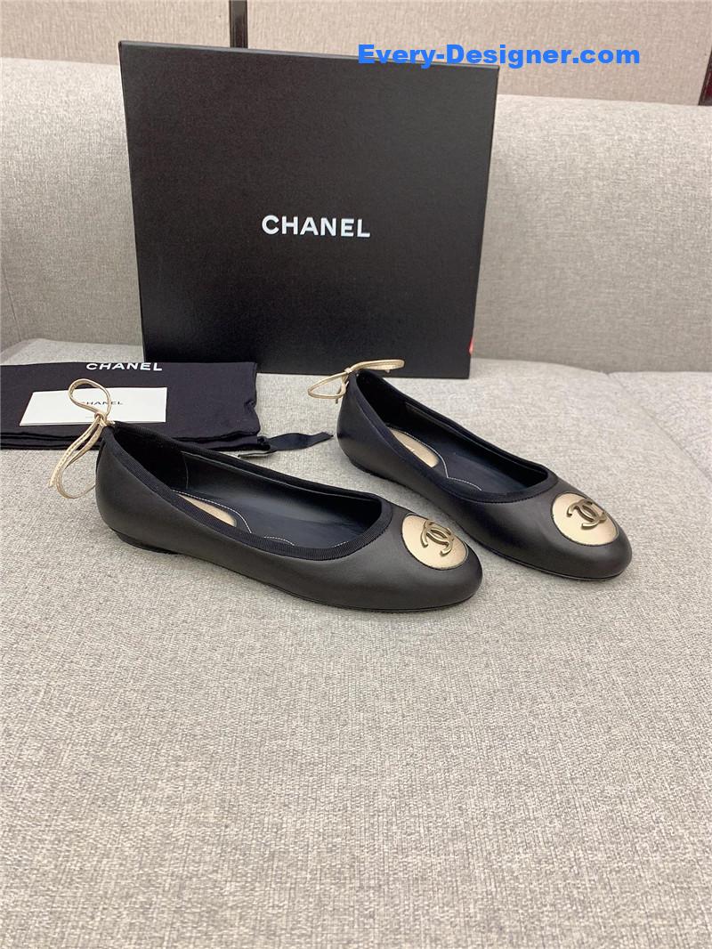 CC vintage flat shoes