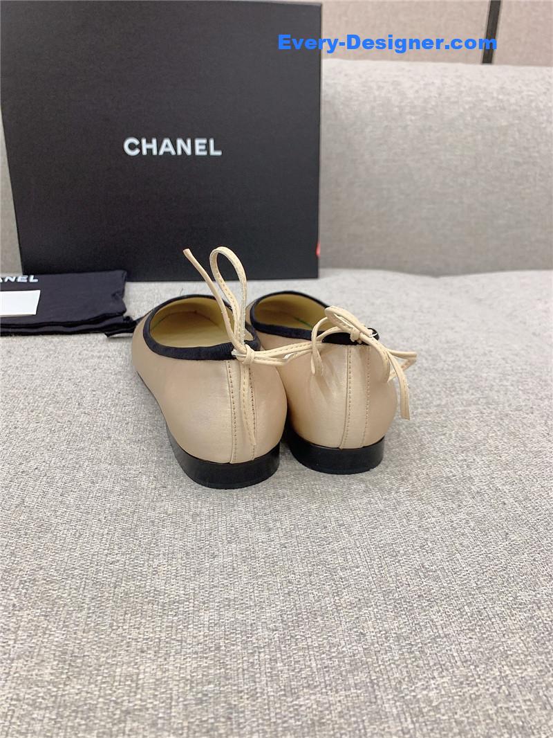 CC vintage flat shoes