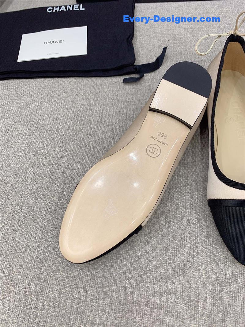 CC vintage flat shoes