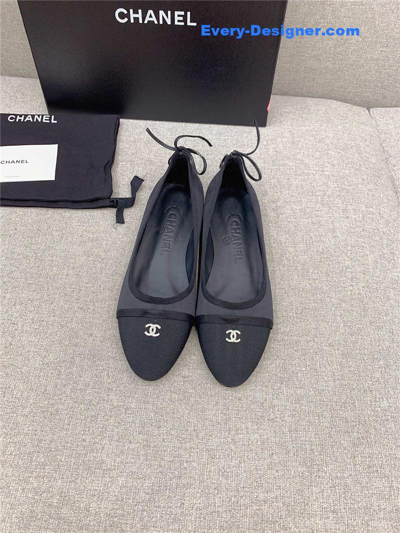 CC vintage flat shoes