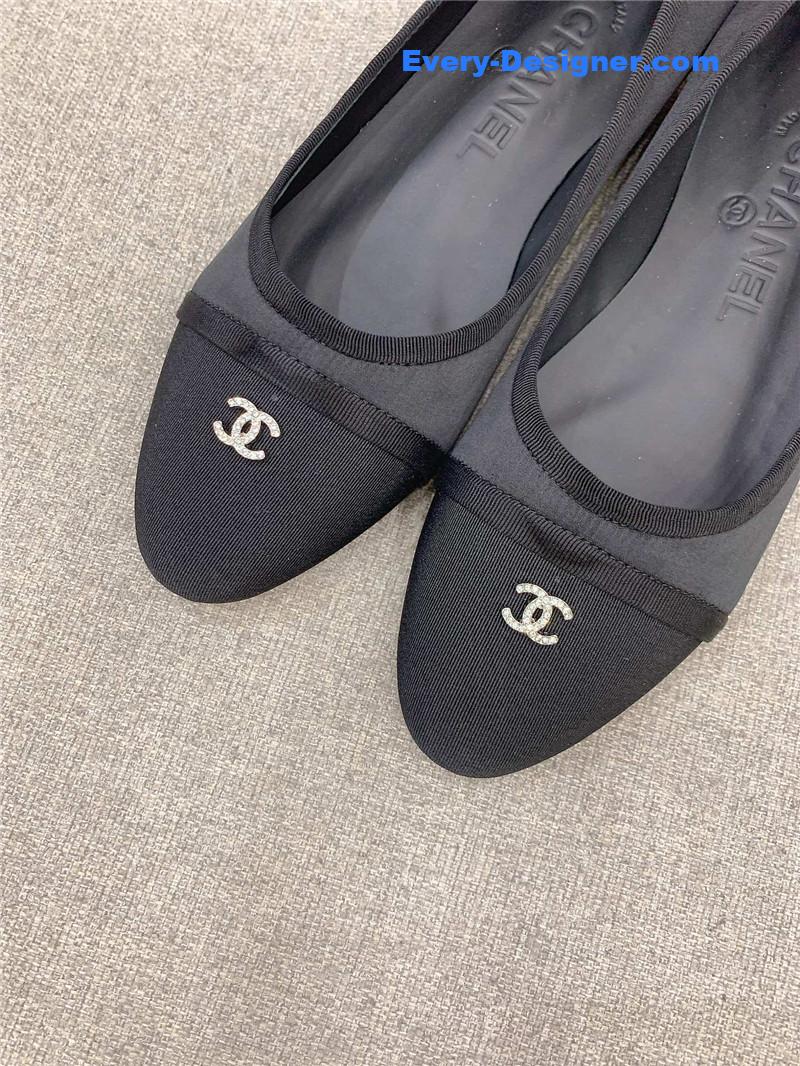 CC vintage flat shoes