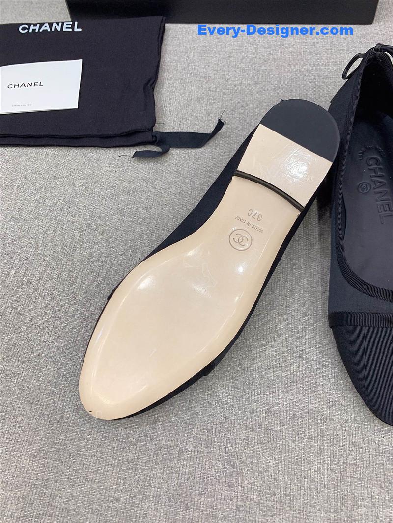 CC vintage flat shoes