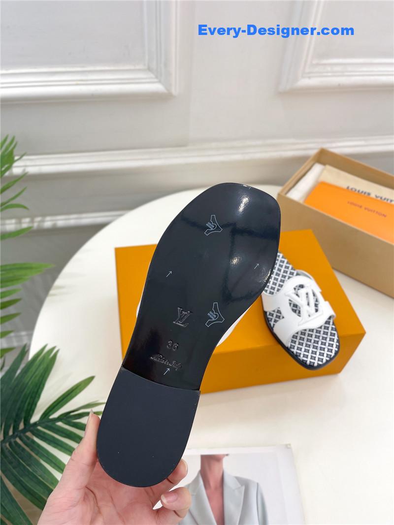 l0vis Vvtt0n lv new hollow slippers
