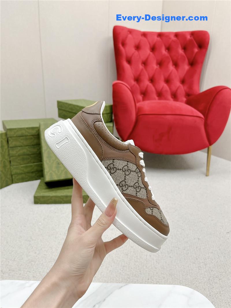 Gvc*1 chunky b series lightweight soft platform sneakers