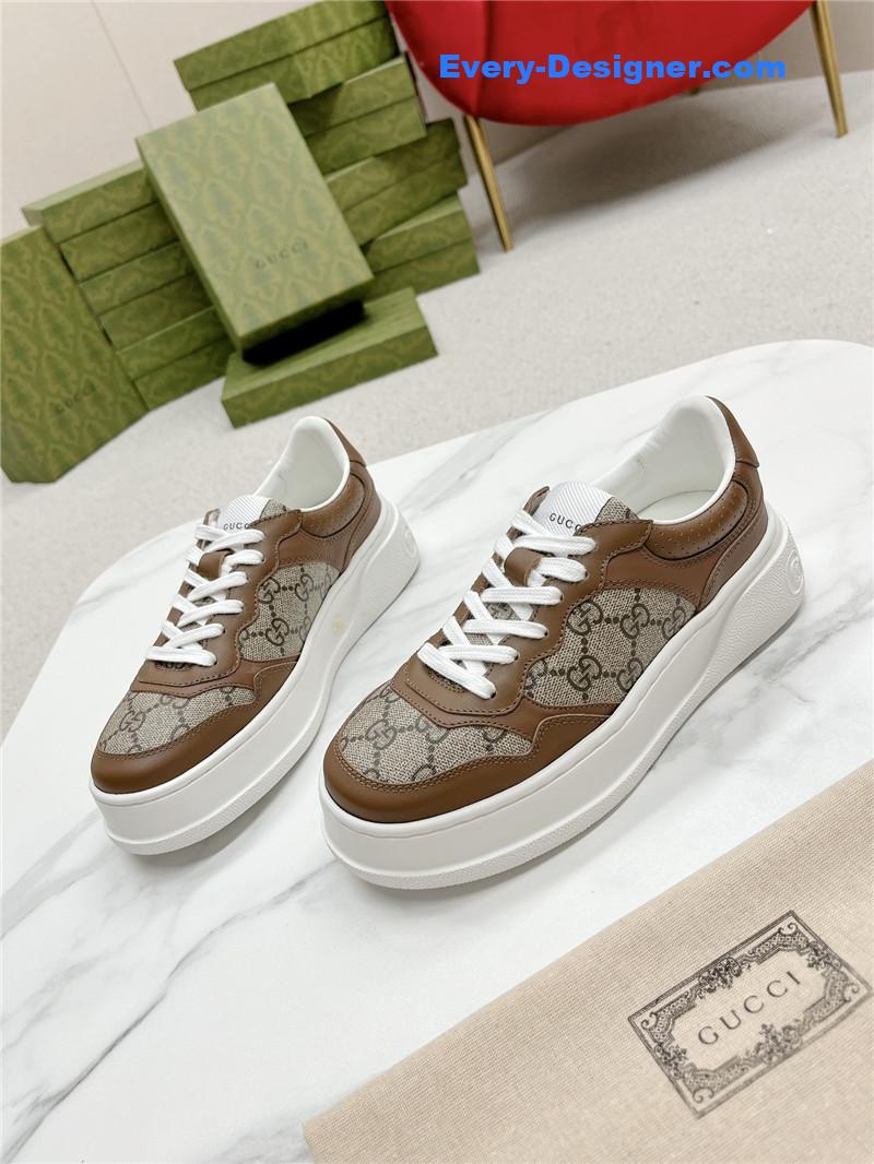 Gvc*1 chunky b series lightweight soft platform sneakers