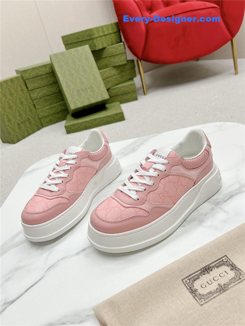 Gvc*1 chunky b series lightweight soft platform sneakers