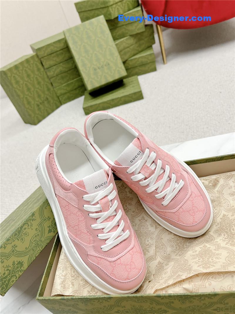 Gvc*1 chunky b series lightweight soft platform sneakers