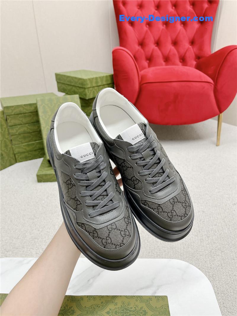 Gvc*1 chunky b series lightweight soft platform sneakers