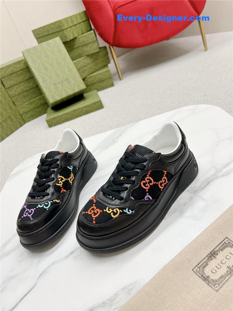 Gvc*1 chunky b series lightweight soft platform sneakers