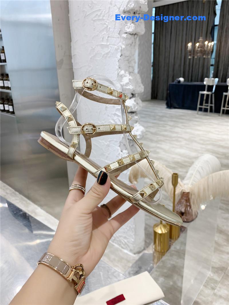 Va1e*ntin0 stud sandals