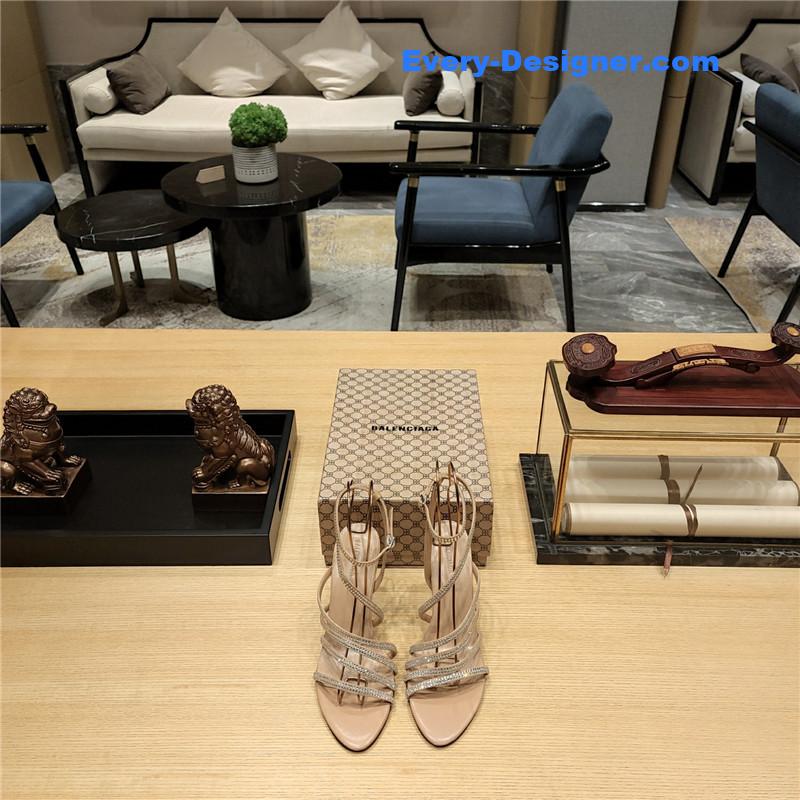 ba1en*iaga crystal hot D1am0nd strap sandals