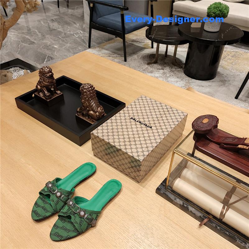 Ba1en*iaga lecagole series slippers