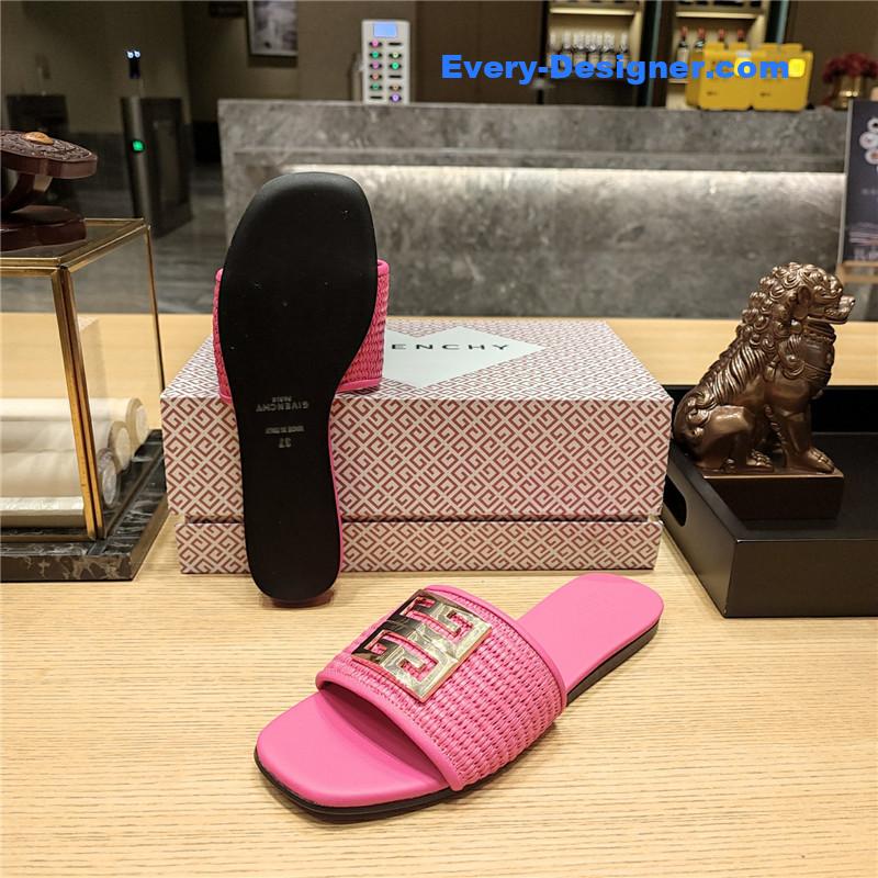 Givenchy Trendy Flat Slides