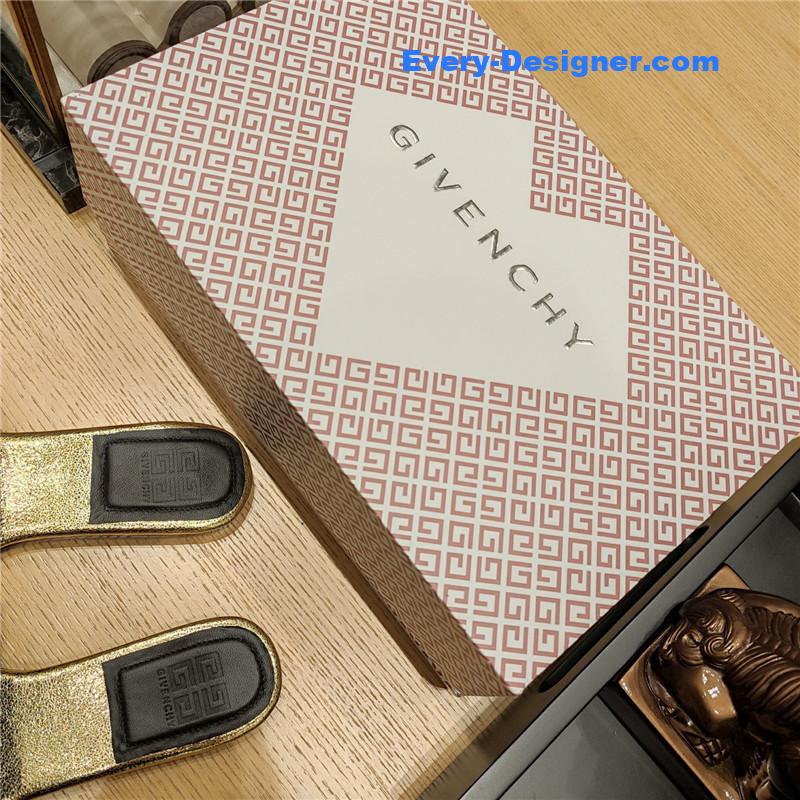 Givenchy Trendy Flat Slides