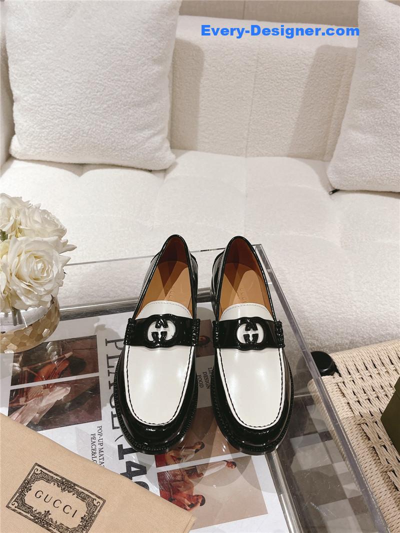 Gvc*1 british style loafers