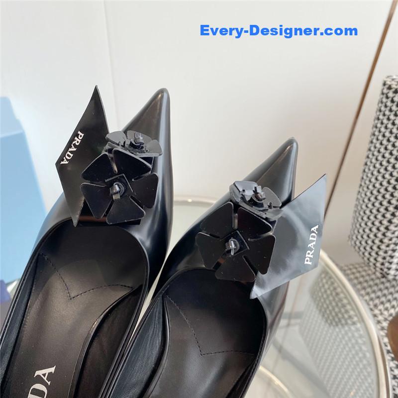 Pra*a brushed black leather pumps
