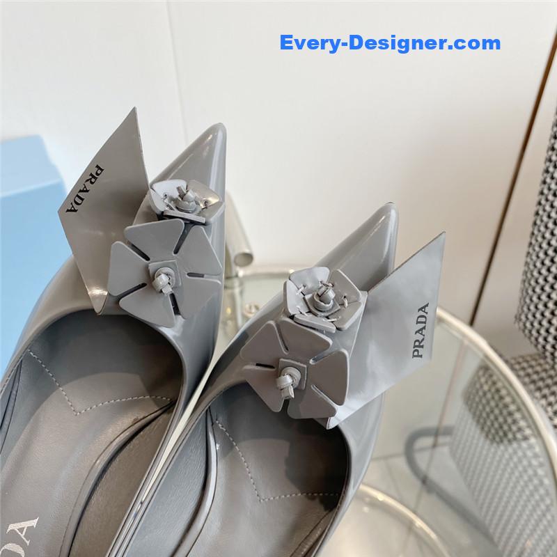 Pra*a flower pointed toe small cone heel shoes