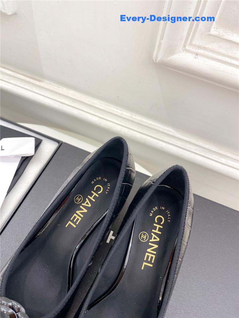 CC catwalk style camellia shoes