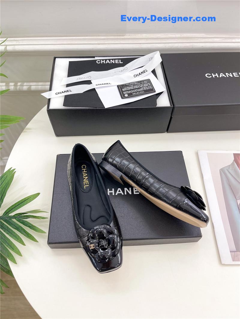 CC catwalk style camellia shoes