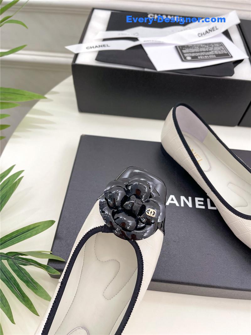 CC catwalk style camellia shoes