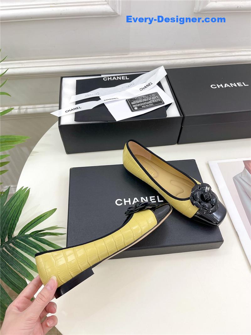CC catwalk style camellia shoes