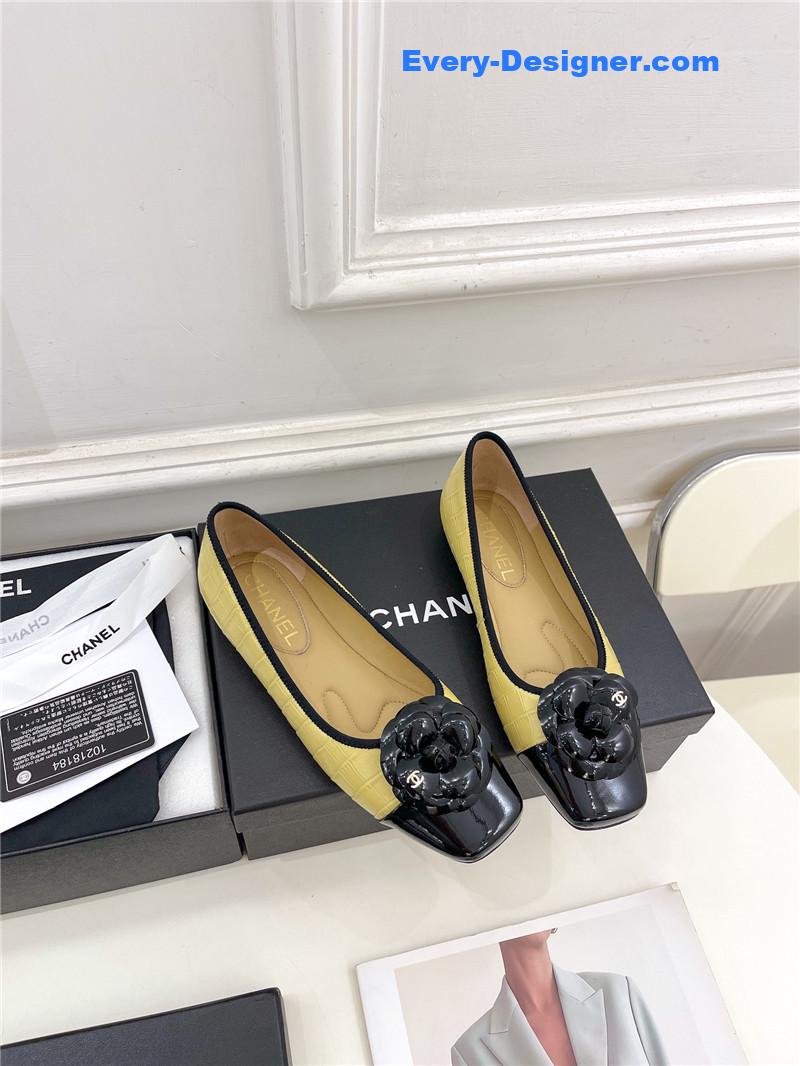 CC catwalk style camellia shoes