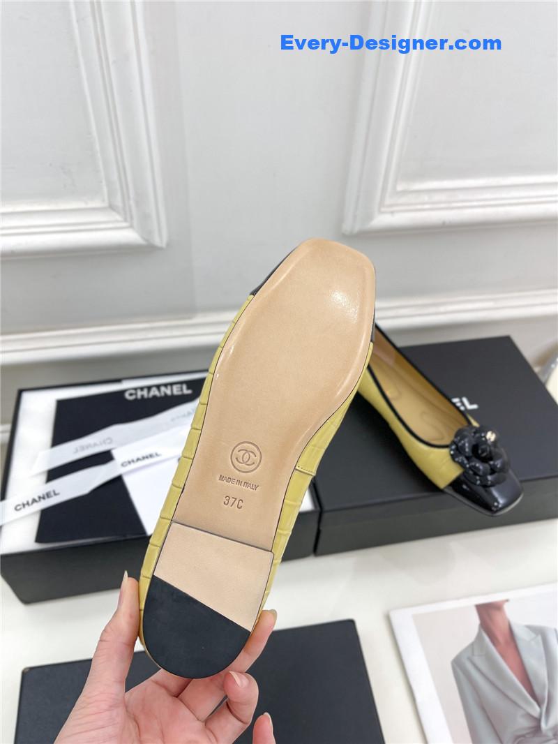 CC catwalk style camellia shoes