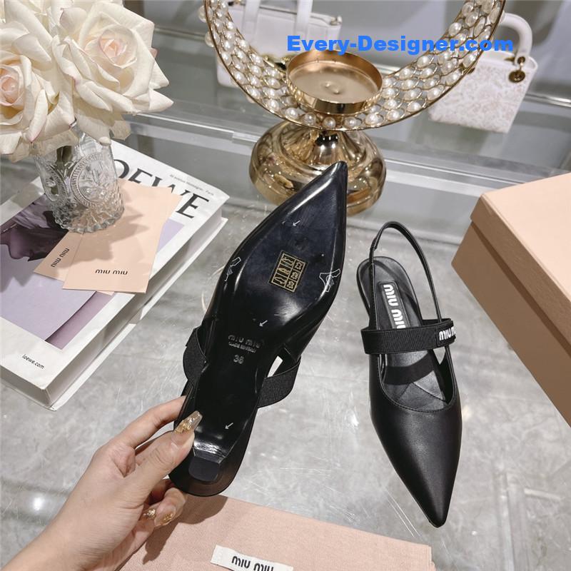 M1um1u new pointed toe sandals and high heels