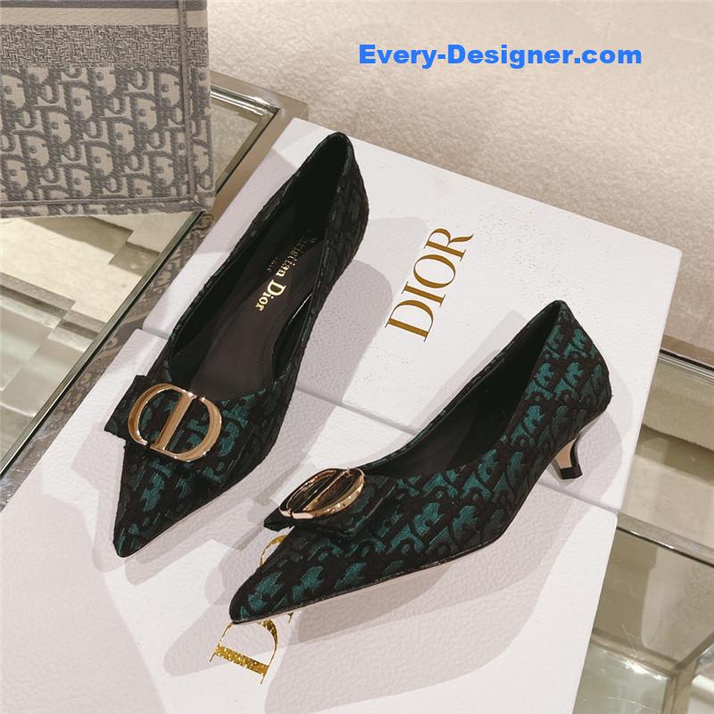 D10r early spring new cat heel shoes